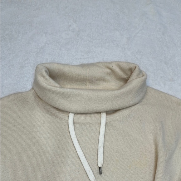 Splendid Cream Cowl Neck Sweater with Relaxed Fit 100% Cashmere Soft Knit - Picture 11 of 14